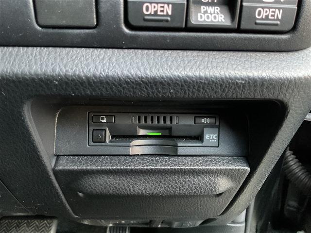 トヨタ ヴォクシー ２．０ ＺＳ 煌ＩＩ R2年 (東海) 99
