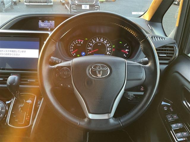 トヨタ ヴォクシー ２．０ ＺＳ 煌ＩＩ R2年 (東海) 99