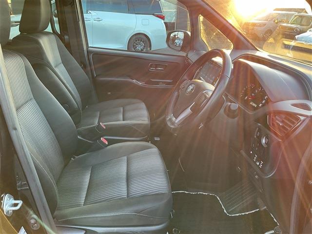 トヨタ ヴォクシー ２．０ ＺＳ 煌ＩＩ R2年 (東海) 99