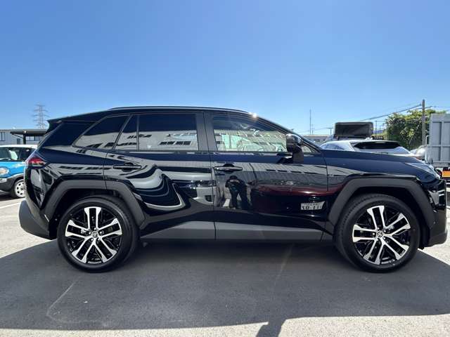 トヨタ ＲＡＶ４ ２．５ Ｚ Ｅ－ＦＯＵＲ ４ＷＤ R8年 (九州・沖縄) 99