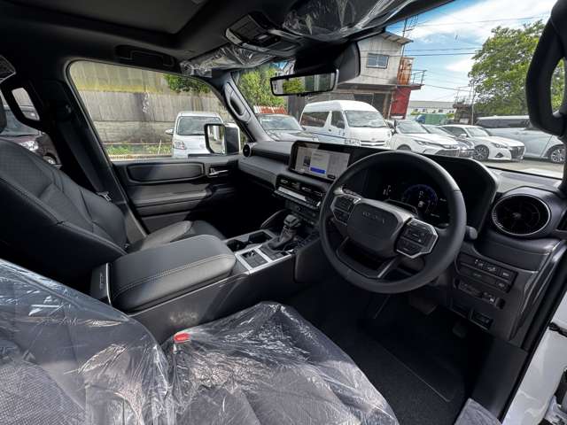 トヨタ ランドクルーザー２５０ ２．７ ＶＸ ４ＷＤ R8年 (九州・沖縄) 99
