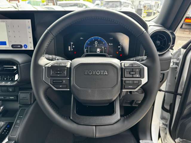 トヨタ ランドクルーザー２５０ ２．７ ＶＸ ４ＷＤ R8年 (九州・沖縄) 99