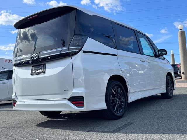 トヨタ ヴォクシー １．８ ハイブリッド Ｓ－Ｇ R8年 (九州・沖縄) 99