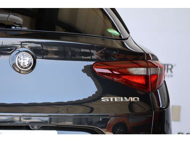 アルファロメオ ステルヴィオ ２．２ ターボ ディーゼル Ｑ４ ４ＷＤ R1年 (近畿) 99