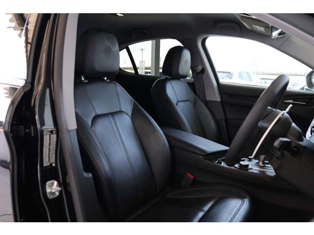 アルファロメオ ステルヴィオ ２．２ ターボ ディーゼル Ｑ４ ４ＷＤ R1年 (近畿) 99