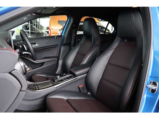 メルセデスベンツ Ａクラス Ａ１８０　ＡＭＧ　スタイル H29年 (近畿) 99