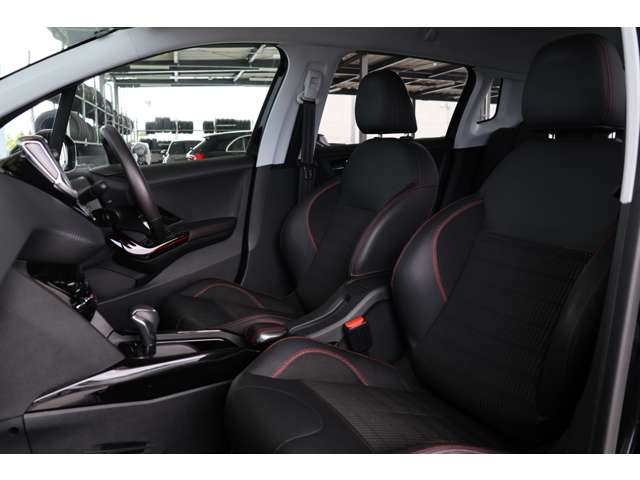 プジョー ２００８ ＧＴライン H30年 (近畿) 99