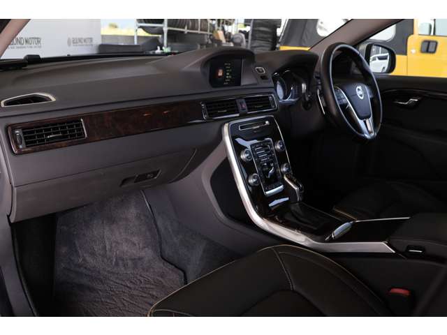ボルボ Ｖ７０ Ｔ４　クラシック H27年 (近畿) 99