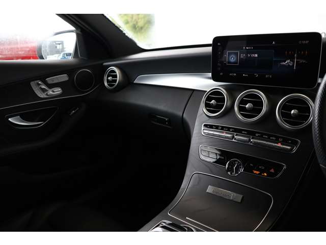 メルセデスベンツ Ｃクラスワゴン Ｃ２２０Ｄ ローレウス エディション ディーゼルターボ R2年 (近畿) 99