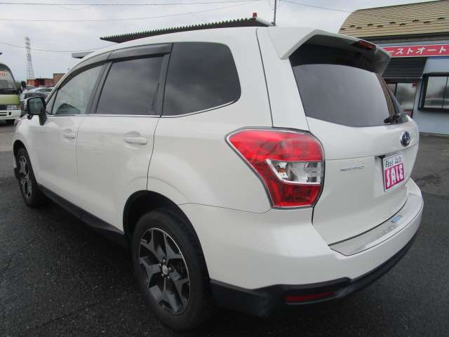 スバル フォレスター ２．０ Ｓ リミテッド ４ＷＤ H27年 (関東) 99