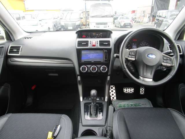 スバル フォレスター ２．０ Ｓ リミテッド ４ＷＤ H27年 (関東) 99