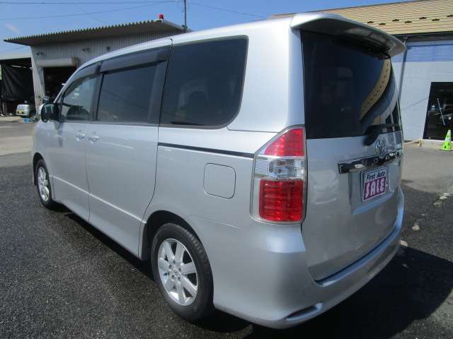 トヨタ ノア ２．０ ＳＩ H20年 (関東) 99