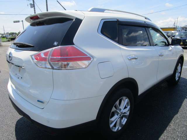 日産 エクストレイル ２．０ ２０Ｘ エマージェンシーブレーキパッケージ ２列車 ４ＷＤ H27年 (関東) 99