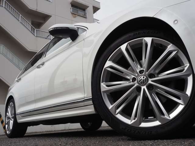 フォルクスワーゲン パサートヴァリアント ２．０ＴＳＩ　Ｒライン H28年 () 99