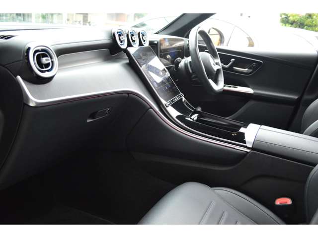 メルセデスベンツ ＧＬＣクーペ ２２０ Ｄ ４マチック（ＩＳＧ搭載モデル） ＡＭＧラインパッケージ ディーゼルターボ ４ＷＤ ＭＰ２０２４０１ R5年 (関東) 99