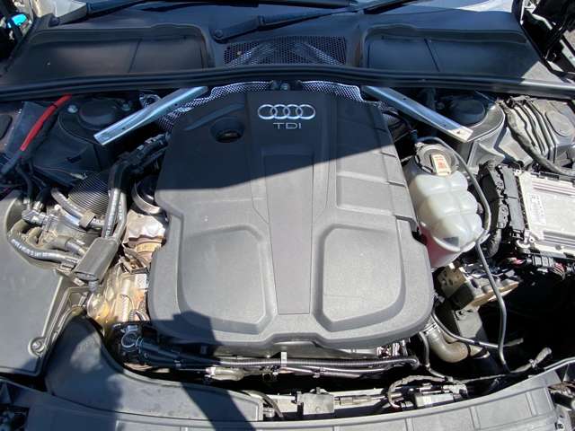 アウディ Ａ４ ４０ ＴＤＩ クワトロ Ｓライン ディーゼルターボ ４ＷＤ R3年 (東北) 99
