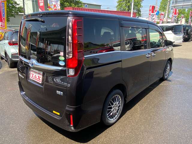 トヨタ エスクァイア　ハイブリッド １．８ ハイブリッド ＸＩ H28年 (東北) 99