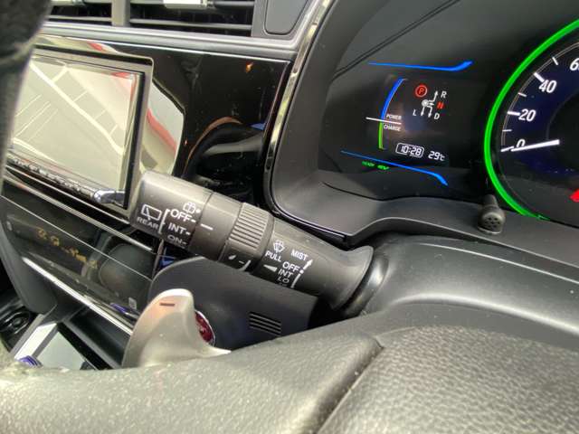 ホンダ シャトル １．５ ハイブリッド Ｚ ４ＷＤ H27年 (東北) 99