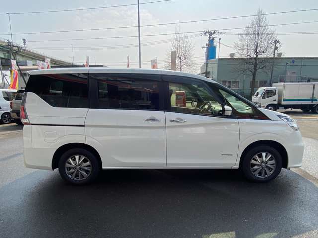 日産 セレナ ２．０ Ｘ ＶセレクションＩＩ ４ＷＤ H30年 (東北) 99