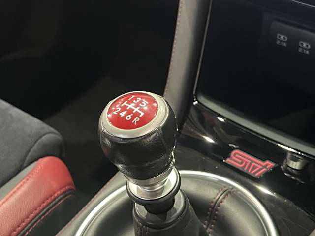 スバル ＷＲＸ　ＳＴＩ ＳＴＩ ２．０ タイプＳ ４ＷＤ R2年 (関東) 99
