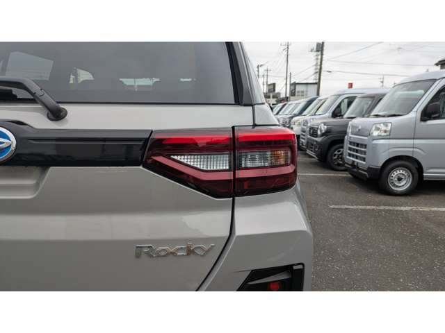 ダイハツ ロッキー １．２ プレミアム Ｇ ＨＥＶ R8年 (関東) 99
