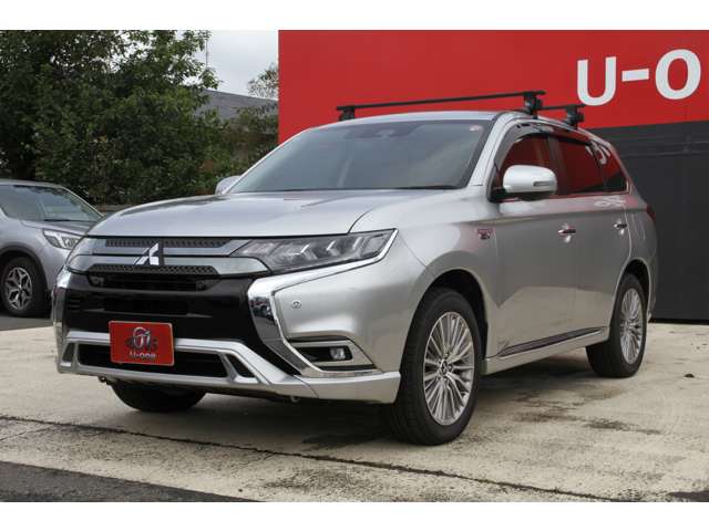 三菱 アウトランダーＰＨＥＶ ２．４ Ｇ プラスパッケージ ４ＷＤ R3年 (関東) 99