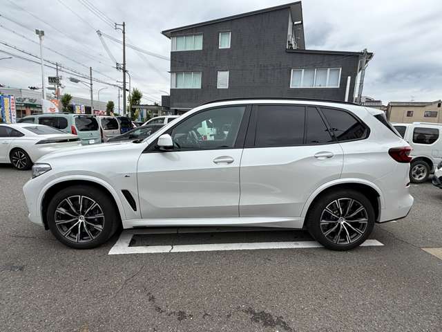 ＢＭＷ Ｘ５ Ｘドライブ ４０Ｄ Ｍスポーツ ４ＷＤ R5年 (近畿) 99