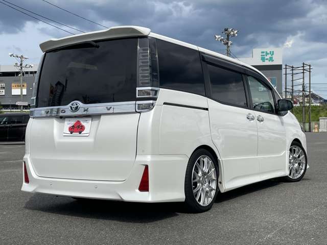 トヨタ ヴォクシー １．８ ハイブリッド ＺＳ 煌ＩＩＩ R3年 (近畿) 99
