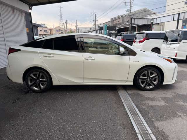 トヨタ プリウス １．８ Ｓ ツーリングセレクション R1年 (近畿) 99