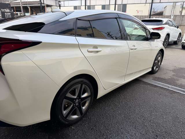 トヨタ プリウス １．８ Ｓ ツーリングセレクション R1年 (近畿) 99