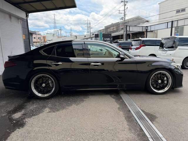 日産 フーガ ３．７ ３７０ＧＴ タイプＳ H28年 (近畿) 99