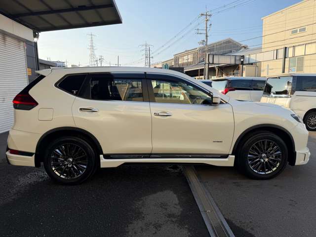 日産 エクストレイル　ハイブリッド ２．０ ２０Ｘ ハイブリッド H30年 (近畿) 99