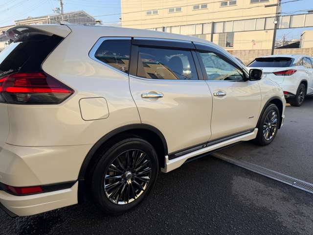 日産 エクストレイル　ハイブリッド ２．０ ２０Ｘ ハイブリッド H30年 (近畿) 99