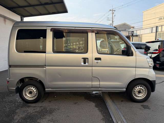 ダイハツ ハイゼットカーゴ ６６０ デラックス ハイルーフ H30年 (近畿) 99