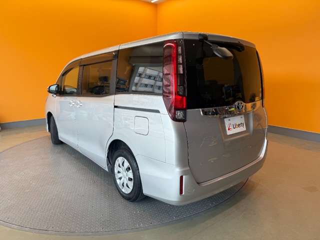トヨタ ノア ２．０ Ｘ Ｖパッケージ H27年 (近畿) 99