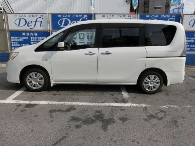 日産 セレナ ２．０ ２０Ｘ H23年 (近畿) 99