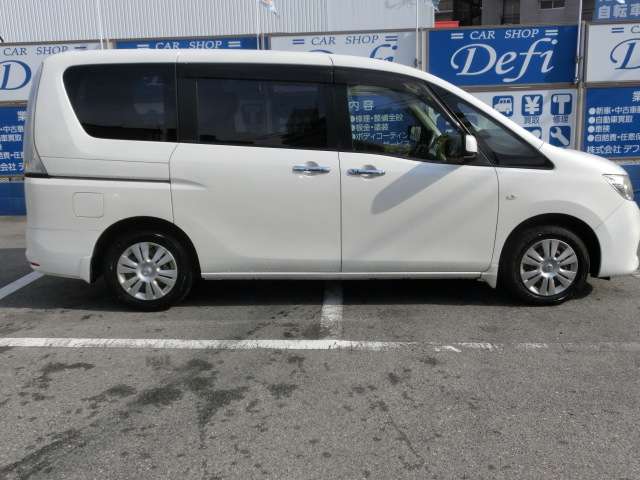 日産 セレナ ２．０ ２０Ｘ H23年 (近畿) 99