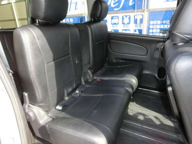 日産 セレナ ２．０ ２０Ｘ H23年 (近畿) 99
