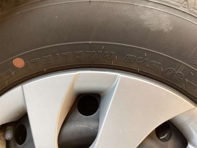 トヨタ ヤリス １．０ Ｇ R5年 (近畿) 99