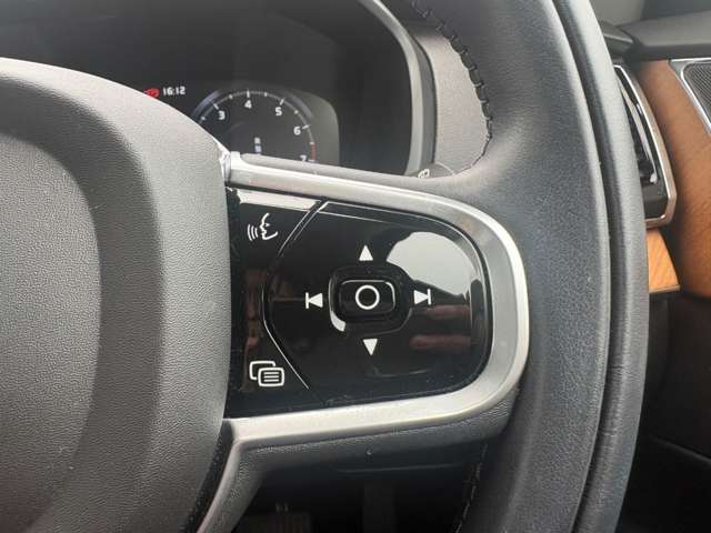ボルボ ＸＣ９０ Ｂ５ ＡＷＤ モメンタム ４ＷＤ R4年 (近畿) 99