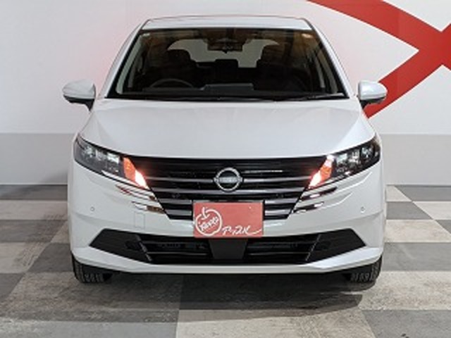 日産 ノート １．２ Ｘ ＦＯＵＲ ４ＷＤ R7年 (東北) 99