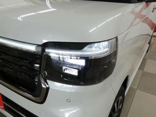 ホンダ Ｎ　ＢＯＸ カスタム ６６０ コーディネートスタイル モノトーン ４ＷＤ R8年 (東北) 99