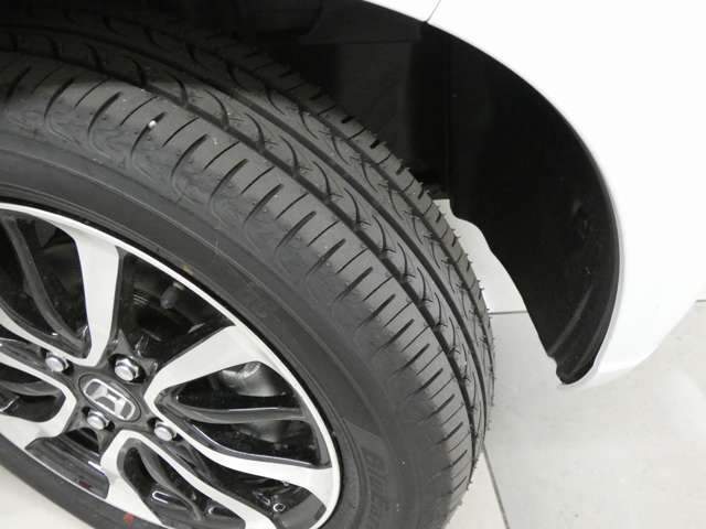 ホンダ Ｎ　ＢＯＸ カスタム ６６０ コーディネートスタイル モノトーン ４ＷＤ R8年 (東北) 99