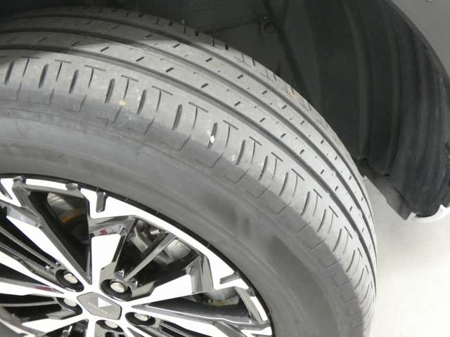 トヨタ シエンタ　ハイブリッド ハイブリッド １．５ Ｚ Ｅ－ＦＯＵＲ ４ＷＤ R8年 (東北) 99
