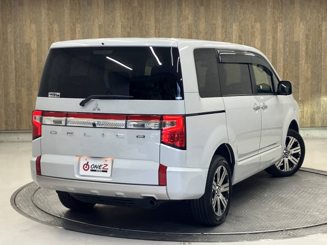 三菱 デリカ　Ｄ：５ ２．２ Ｐ ディーゼルターボ ４ＷＤ R6年 (近畿) 99