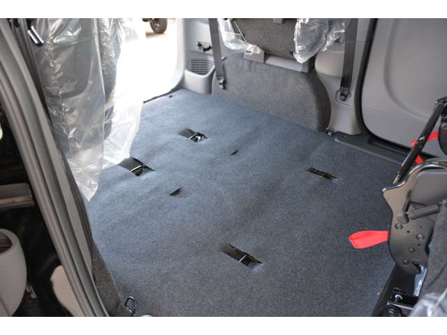 日産 ＮＶ２００バネット １．６ １６Ｘ－３Ｒ R8年 (近畿) 99