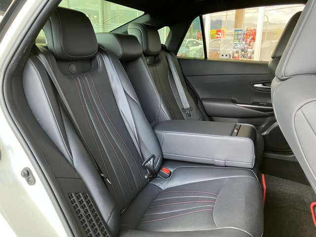 トヨタ クラウン　ハイブリッド ハイブリッド ２．５ Ｓ スポーツ スタイル R2年 (近畿) 99