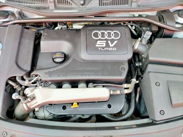 アウディ ＴＴ クーペ　１．８Ｔ H15年 (関東) 99