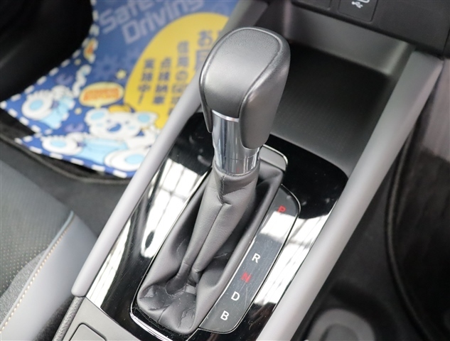 ホンダ フィット　ハイブリッド １．５ Ｅ：ＨＥＶ ＲＳ R5年 (関東) 99