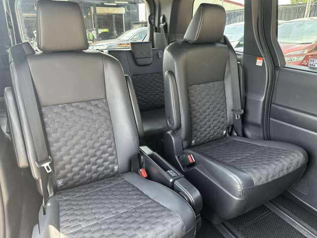 トヨタ ヴォクシー ２．０ Ｓ－Ｚ R6年 (関東) 99